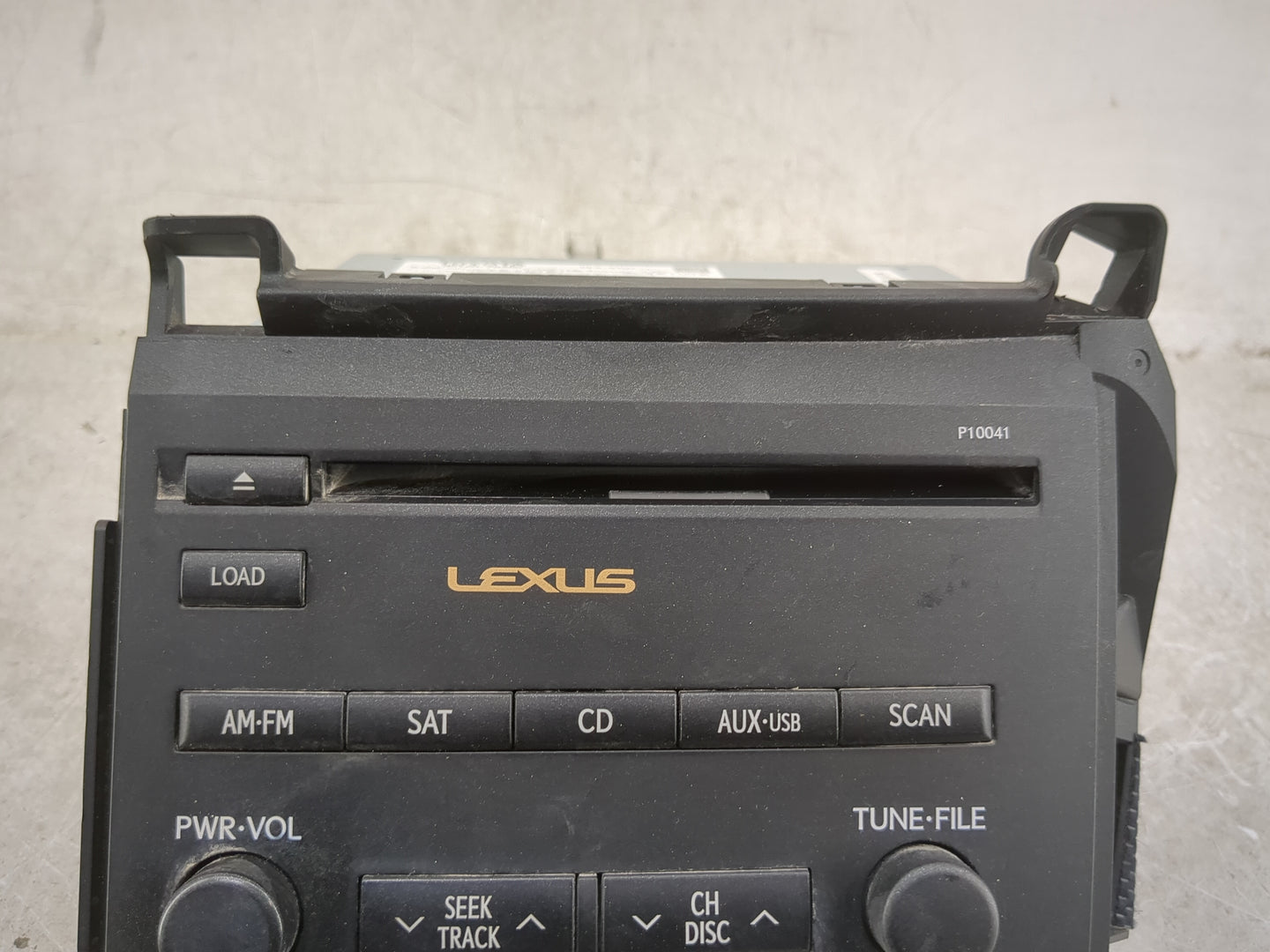 2011-2012 Lexus Ct200h Radio AM FM Cd Player Receiver Replacement P/N:86120-76380 Fits Fits 2011 2012 OEM Used Auto Parts - 