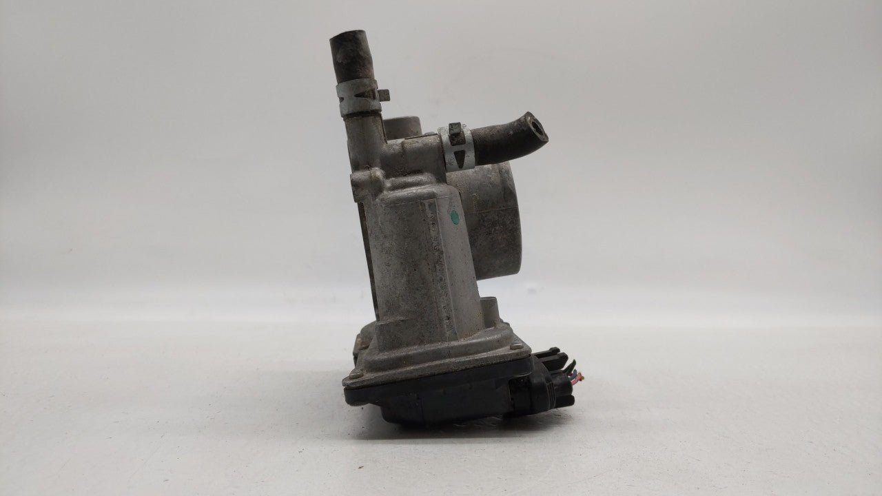 2011-2017 Lexus Ct200h Throttle Body P/N:22030-37060 Fits Fits 2010 2011 2012 2013 2014 2015 2016 2017 2018 OEM Used Auto Pa