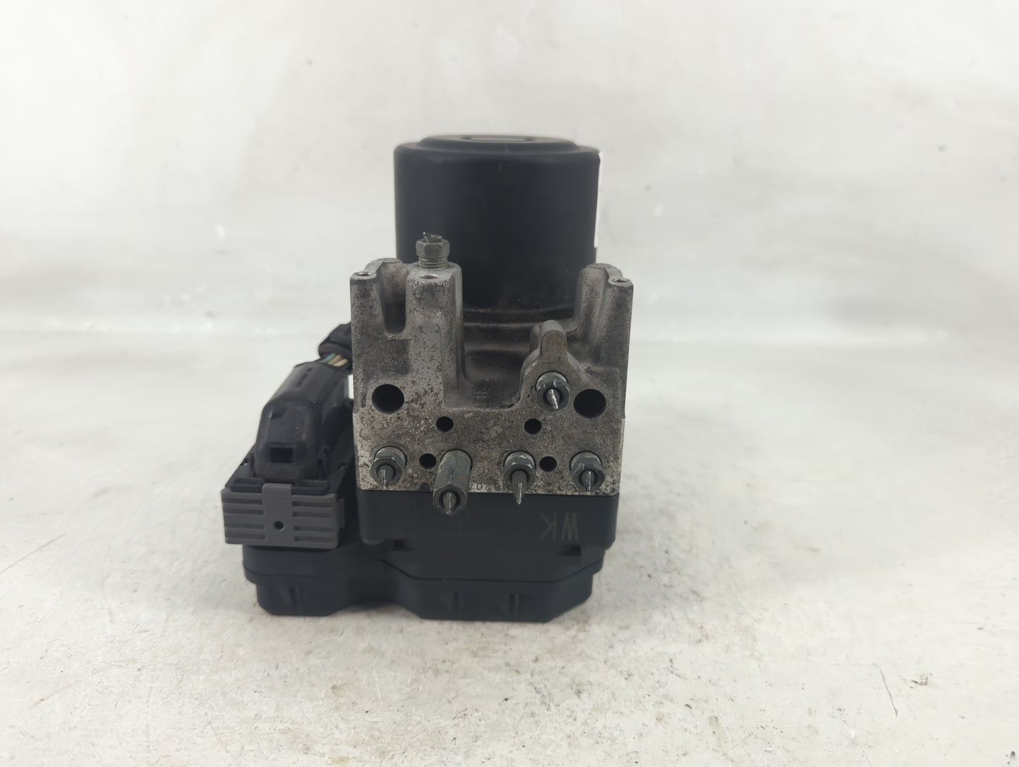 2010-2011 Lexus Es350 ABS Pump Control Module Replacement P/N:89541-33260. 44540-33190 Fits Fits 2010 2011 OEM Used Auto Par