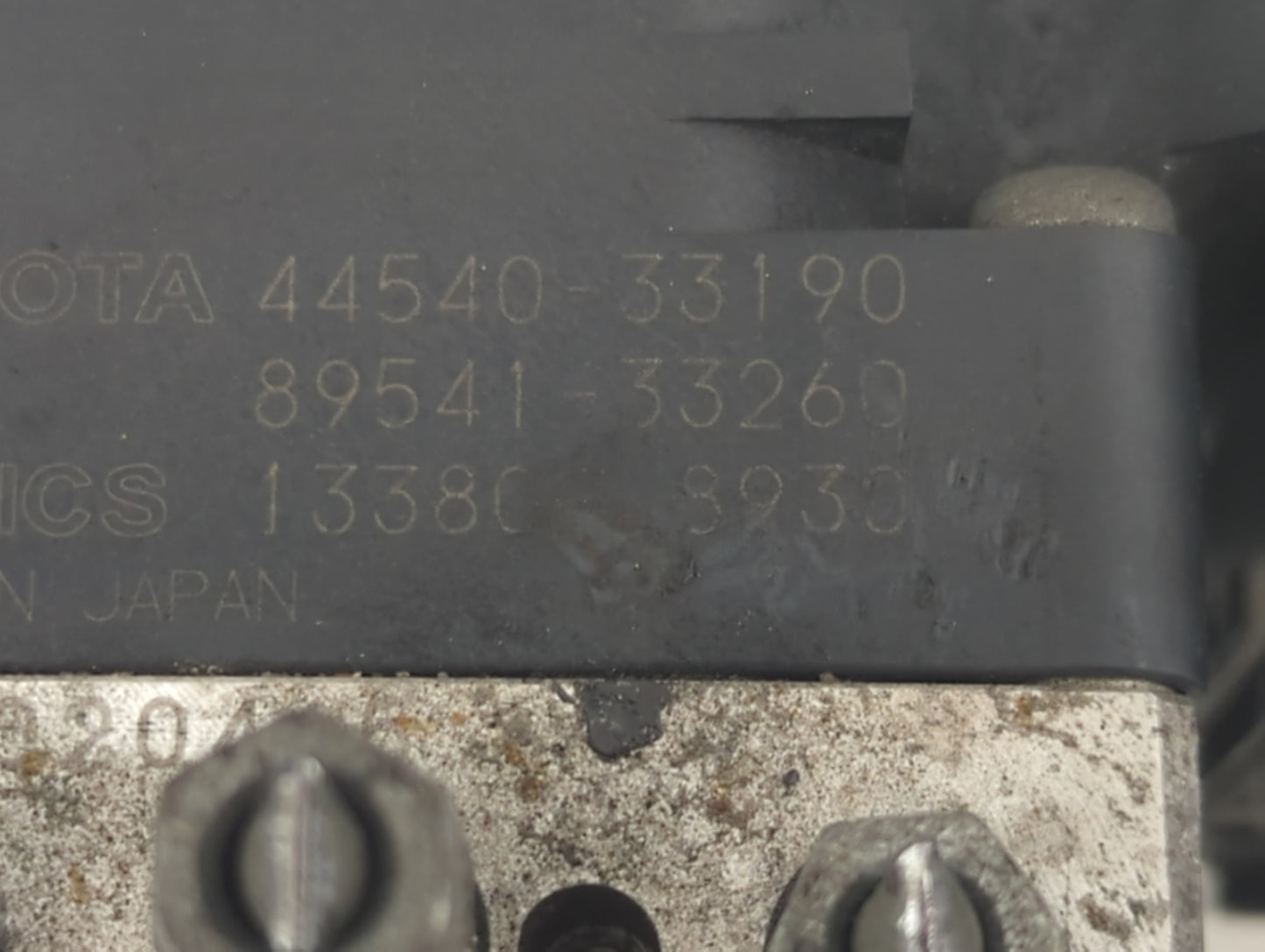 2010-2011 Lexus Es350 ABS Pump Control Module Replacement P/N:89541-33260. 44540-33190 Fits Fits 2010 2011 OEM Used Auto Par