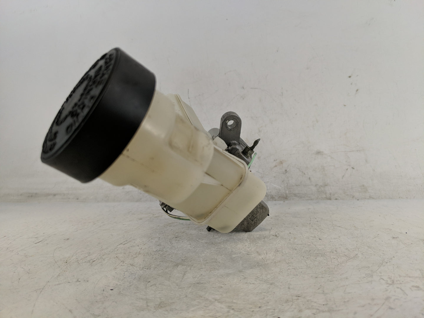 2007-2012 Lexus Es350 Brake Master Cylinder - Oemusedautoparts1.com