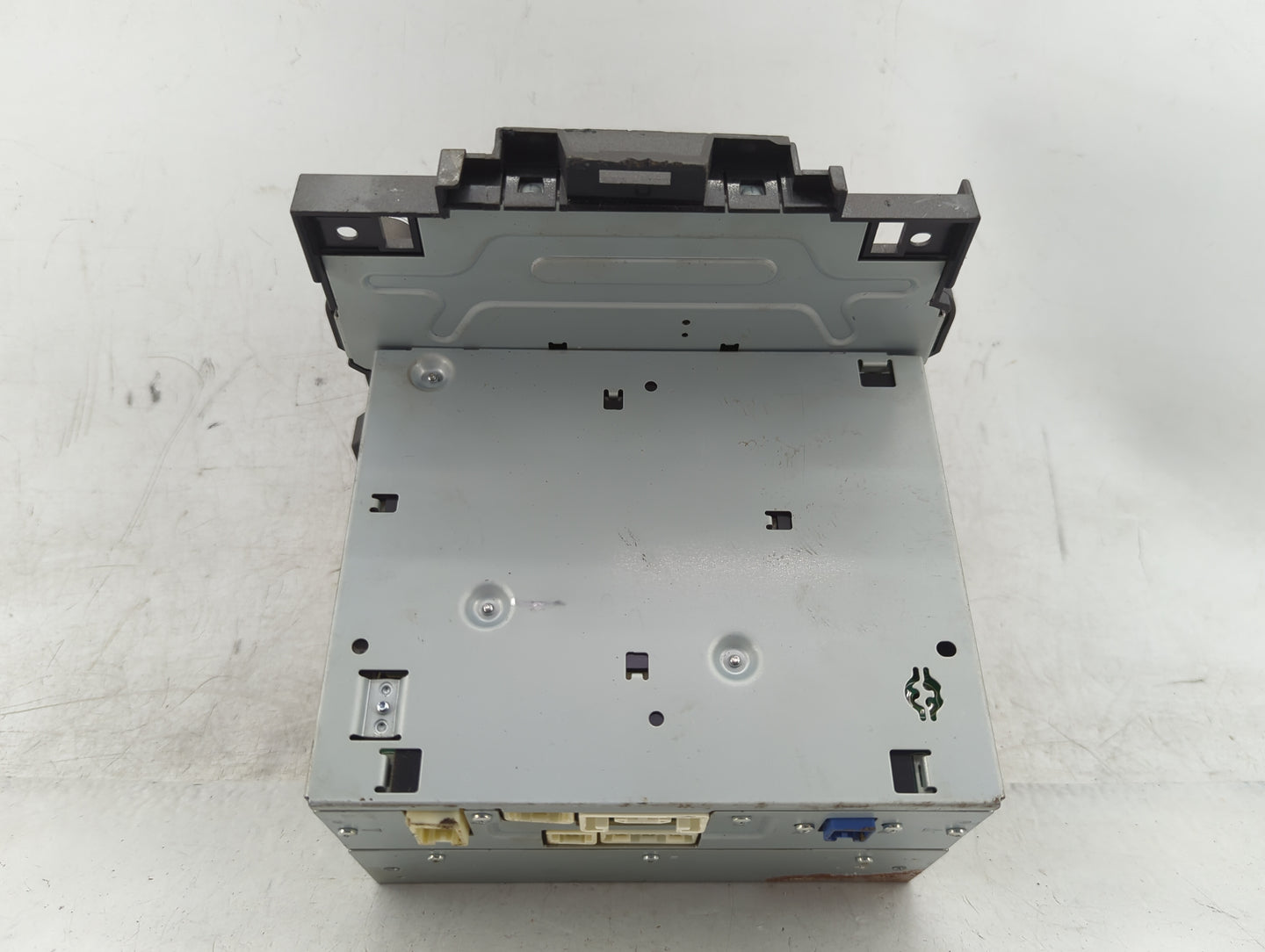 2010-2012 Lexus Es350 Radio AM FM Cd Player Receiver Replacement P/N:86120-33E40 Fits Fits 2010 2011 2012 OEM Used Auto Part