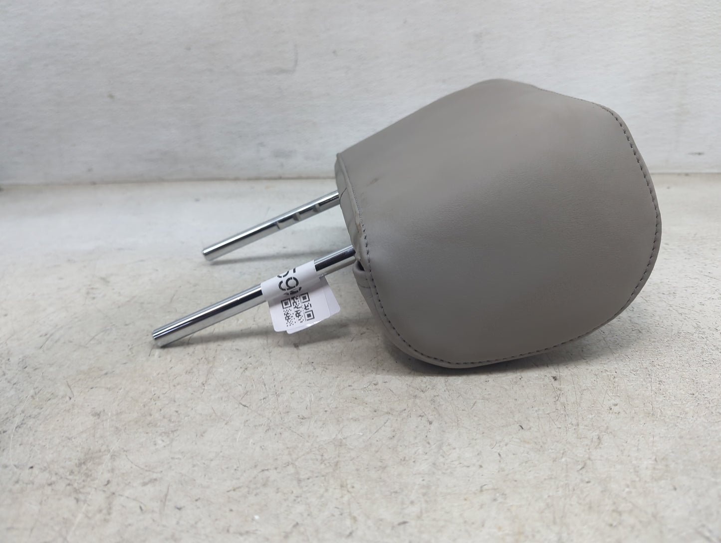 2011-2012 Lexus Es350 Headrest Head Rest Rear Seat Fits Fits 2011 2012 OEM Used Auto Parts - Oemusedautoparts1.com