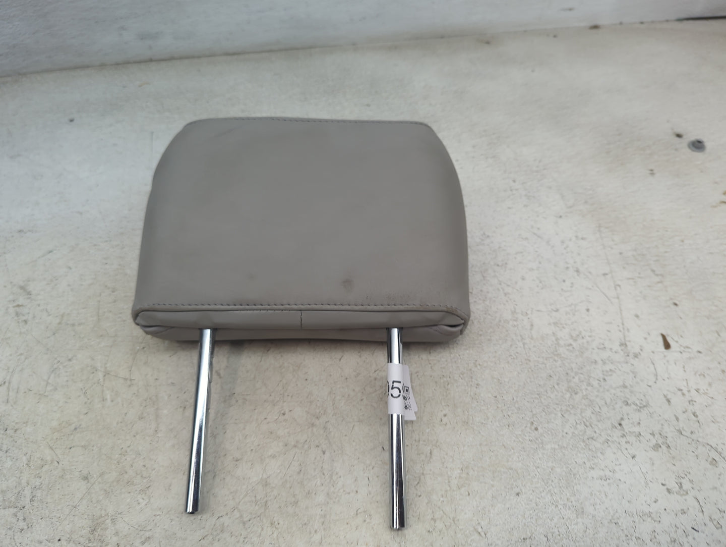 2011-2012 Lexus Es350 Headrest Head Rest Rear Seat Fits Fits 2011 2012 OEM Used Auto Parts - Oemusedautoparts1.com