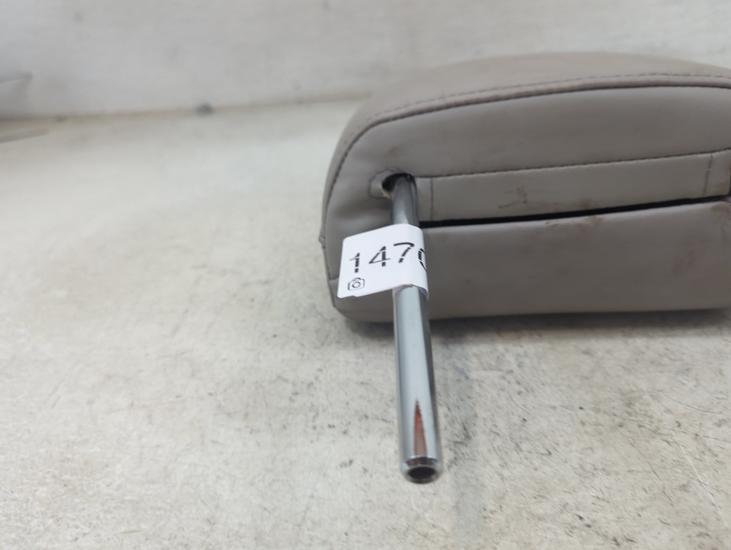 2011-2012 Lexus Es350 Headrest Head Rest Front Driver Seat Grey - Oemusedautoparts1.com