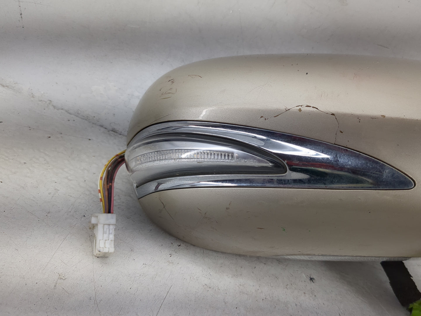 2010-2012 Lexus Es350 Passenger Side View Mirror - Right Door Mirror OEM Used - Oemusedautoparts1.com