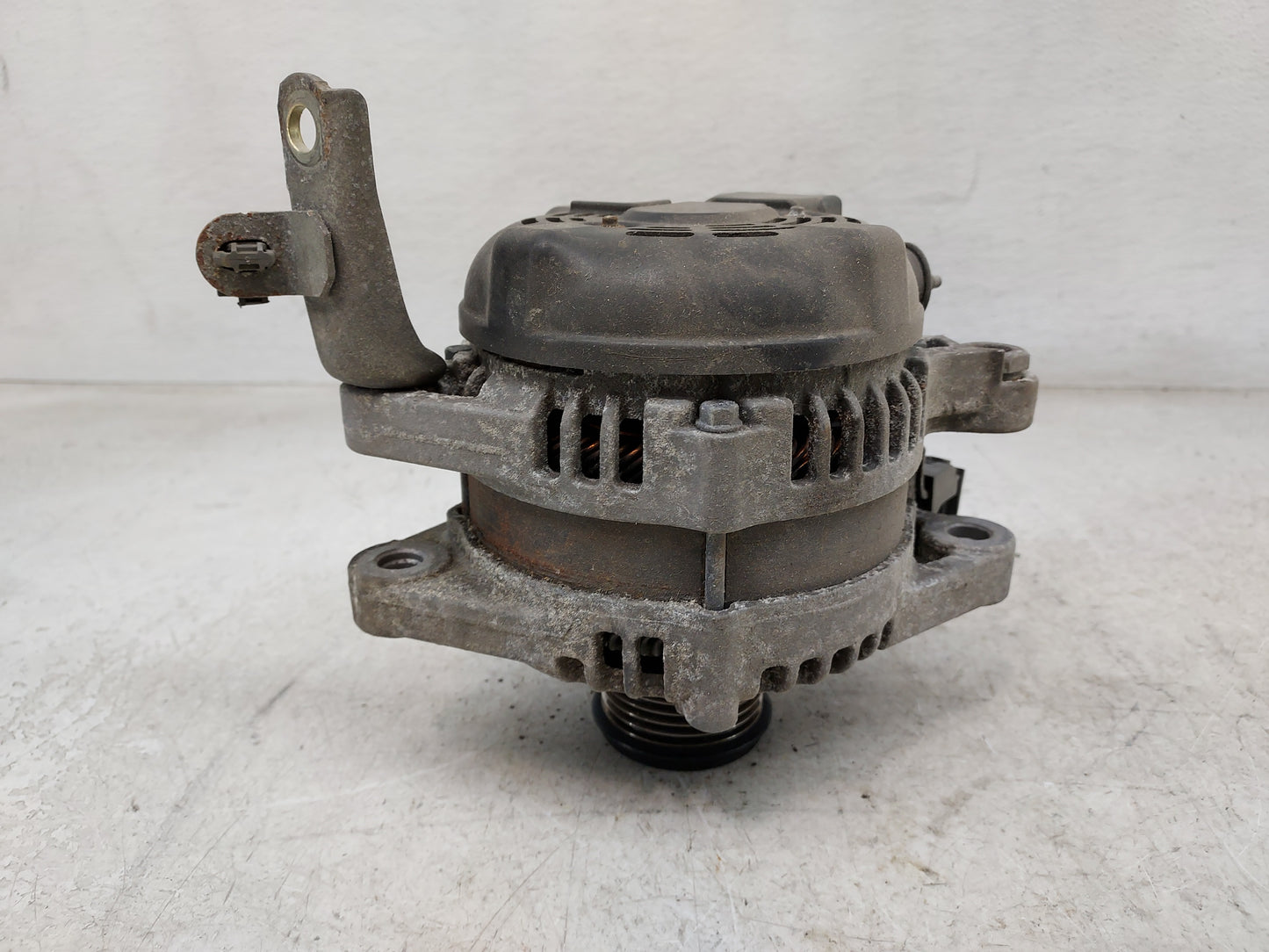 2010-2018 Lexus Es350 Alternator Replacement Generator Charging Assembly Engine OEM P/N:104210-2101 27060-3T112 Fits OEM Use