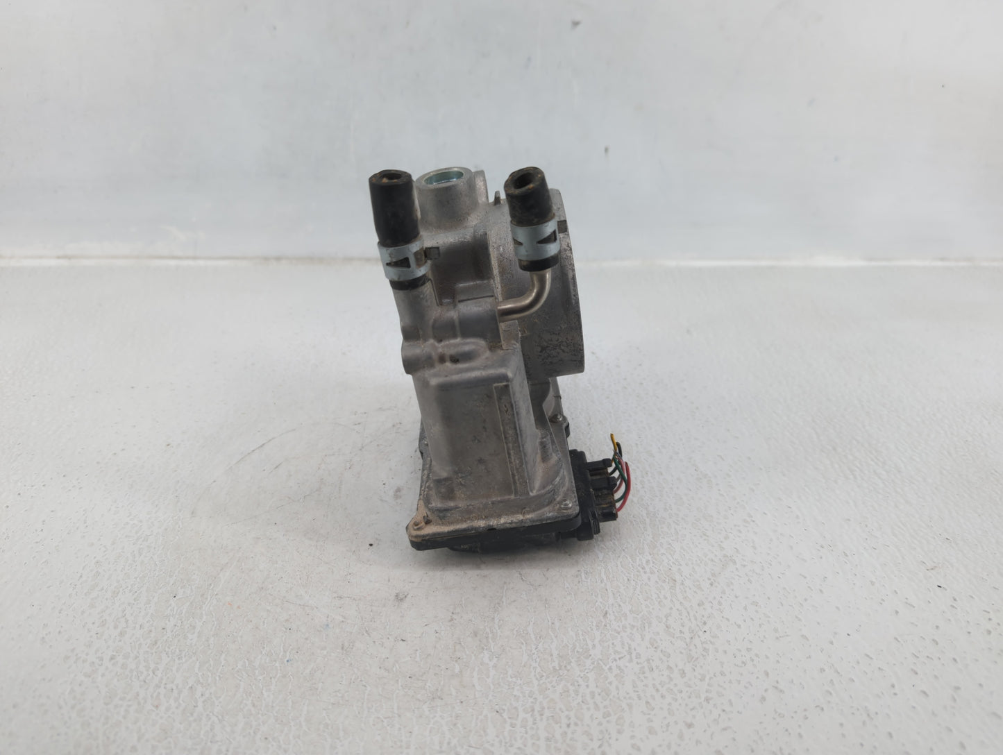 2007-2018 Lexus Es350 Throttle Body P/N:22030-21030 Fits OEM Used Auto Parts - Oemusedautoparts1.com