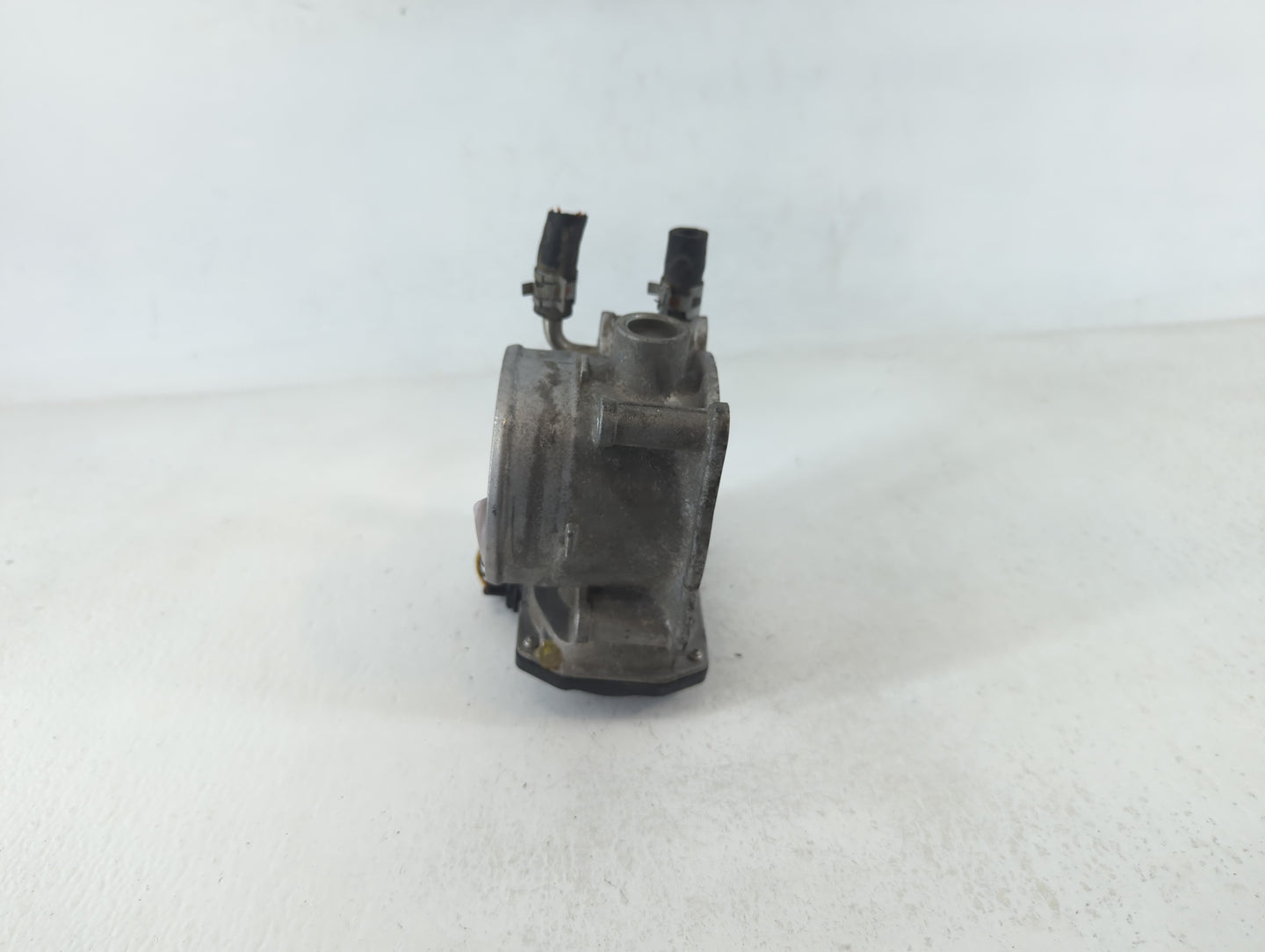 2007-2018 Lexus Es350 Throttle Body P/N:22030-31030 Fits OEM Used Auto Parts - Oemusedautoparts1.com