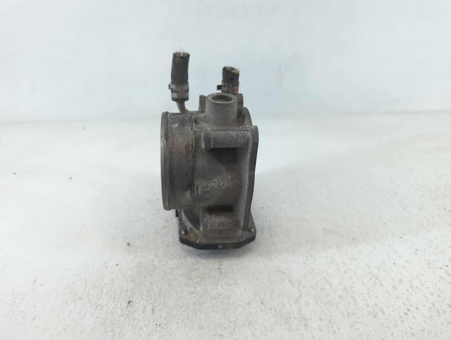 2007-2018 Lexus Es350 Throttle Body P/N:22030-0P050 Fits OEM Used Auto Parts - Oemusedautoparts1.com