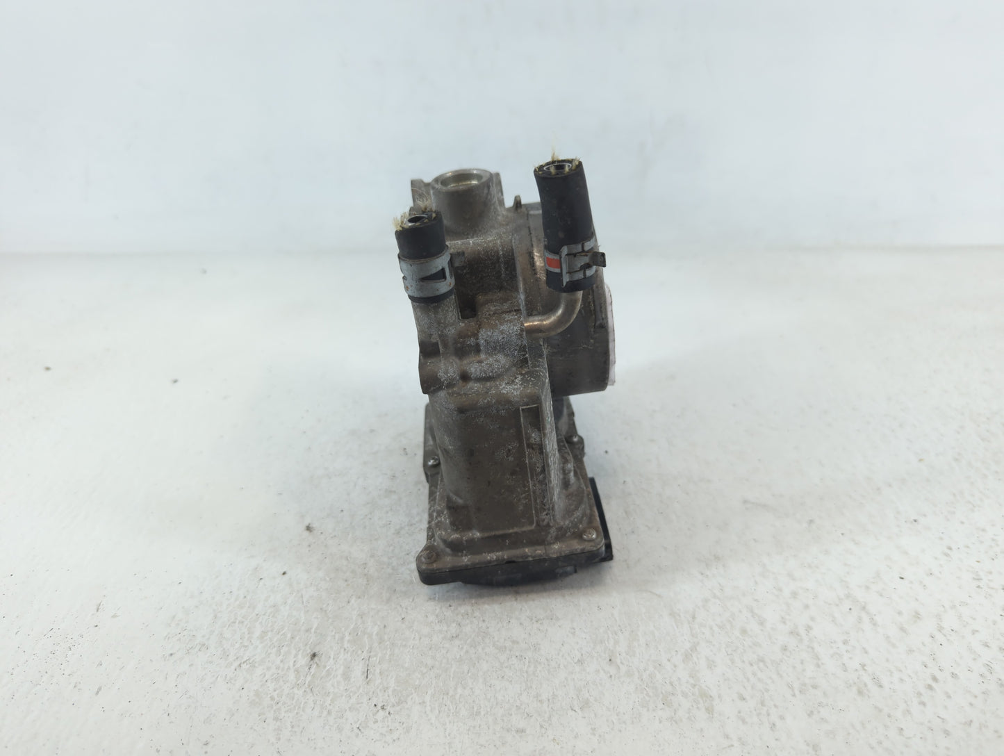 2007-2018 Lexus Es350 Throttle Body P/N:22030-0P050 Fits OEM Used Auto Parts - Oemusedautoparts1.com