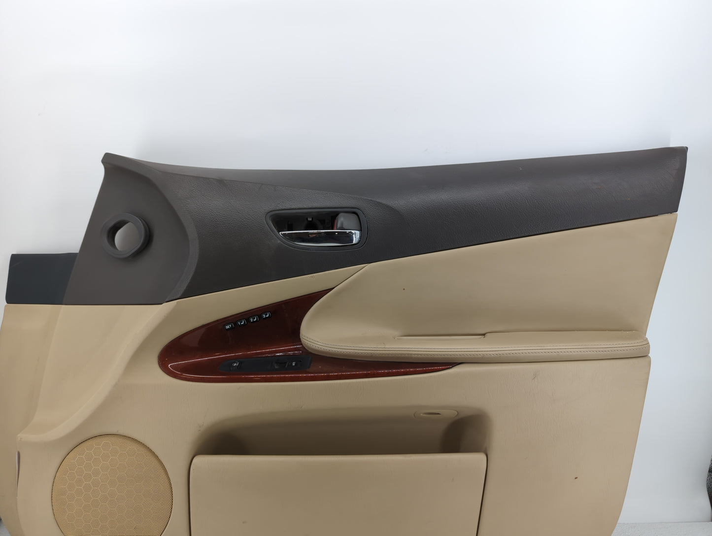 2011 Lexus Gs350 Front Right Passenger Interior Door Panel Trim Cashmere - Oemusedautoparts1.com