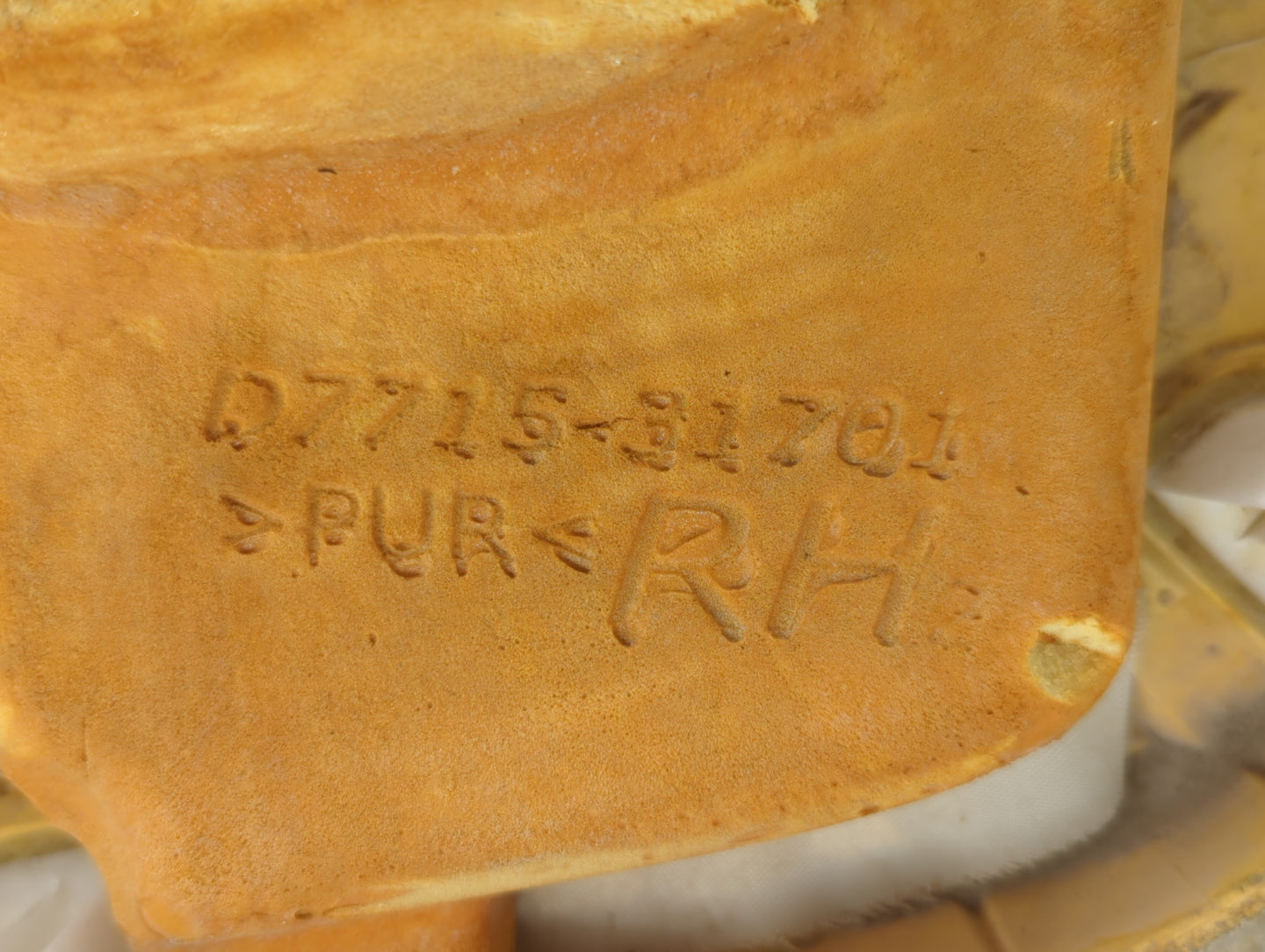 2011 Lexus Gs350 Front Right Passenger Interior Door Panel Trim Cashmere - Oemusedautoparts1.com