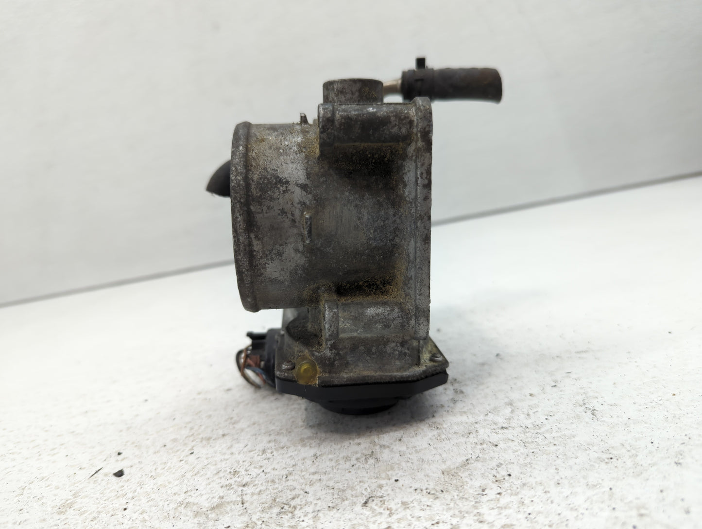 2006-2015 Lexus Is250 Throttle Body P/N:22030-31020 Fits Fits 2006 2007 2008 2009 2010 2011 2012 2013 2014 2015 OEM Used Aut