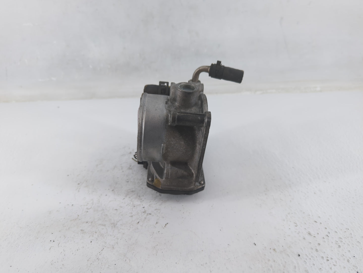 2006-2015 Lexus Is250 Throttle Body P/N:22030-31020 Fits Fits 2006 2007 2008 2009 2010 2011 2012 2013 2014 2015 OEM Used Aut