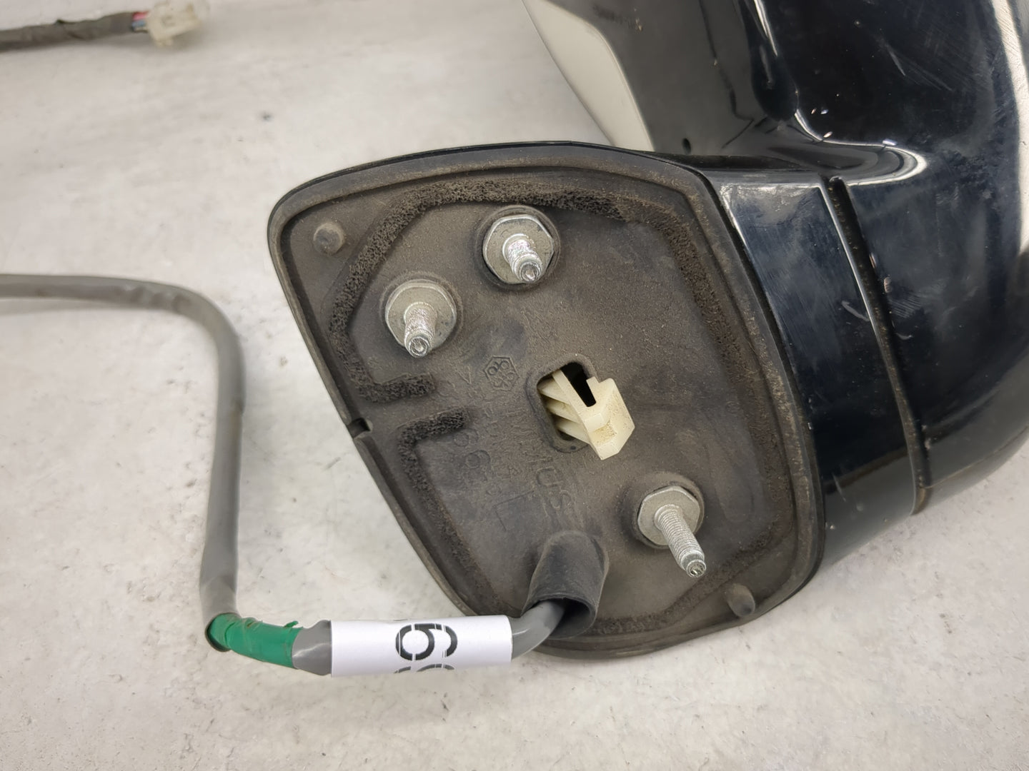 2010-2012 Lexus Rx350 Driver Side View Mirror - Left Door Mirror OEM Used - Oemusedautoparts1.com