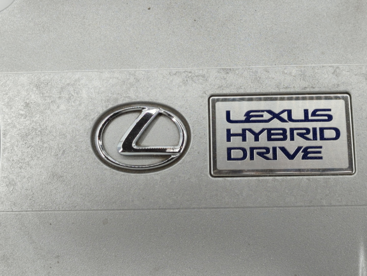 2011 Lexus Rx450h Engine Cover - Oemusedautoparts1.com