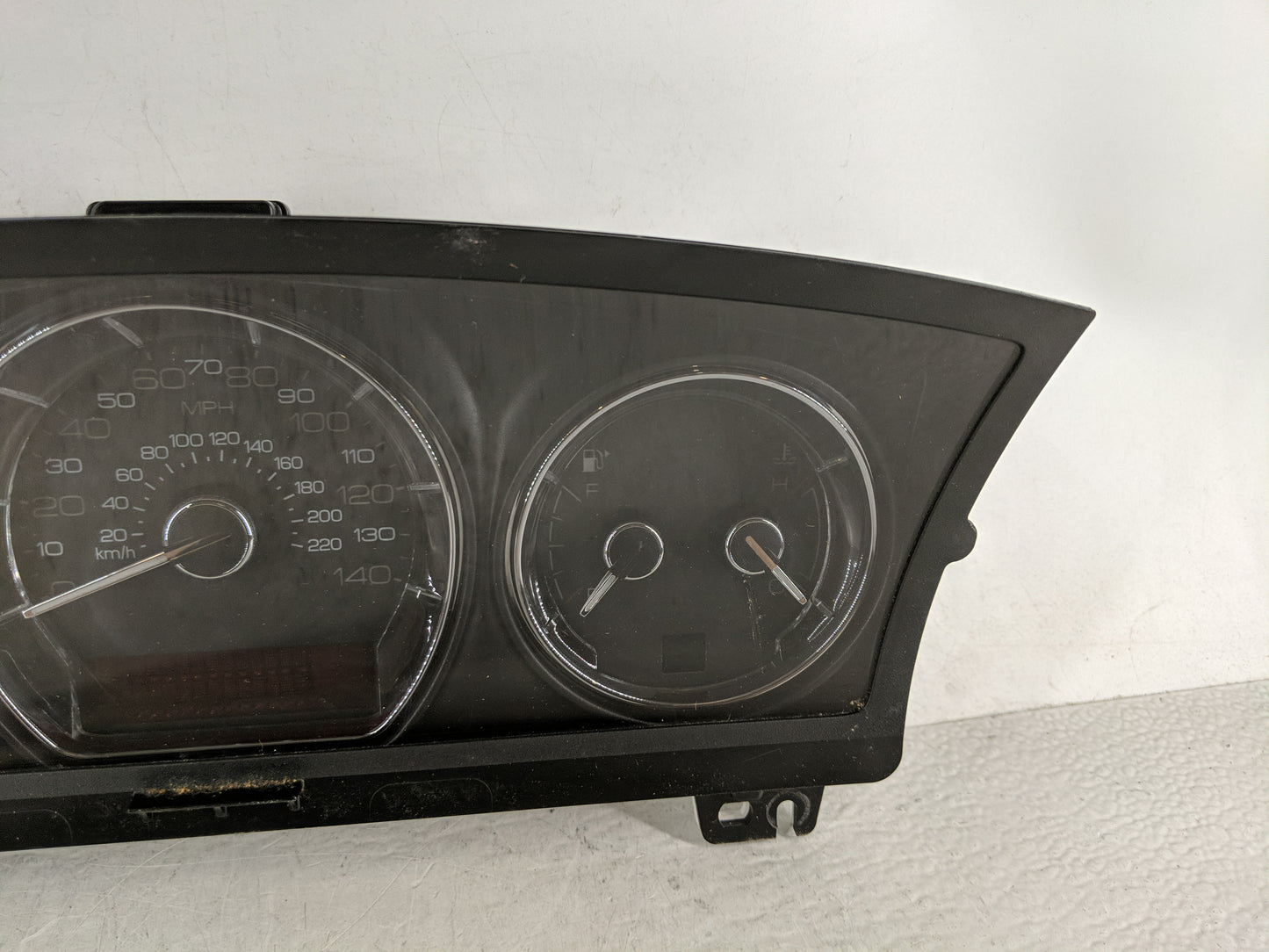 2011 Lincoln Mks Instrument Cluster Speedometer Gauges P/N:BA5T-10849-CF Fits OEM Used Auto Parts - Oemusedautoparts1.com