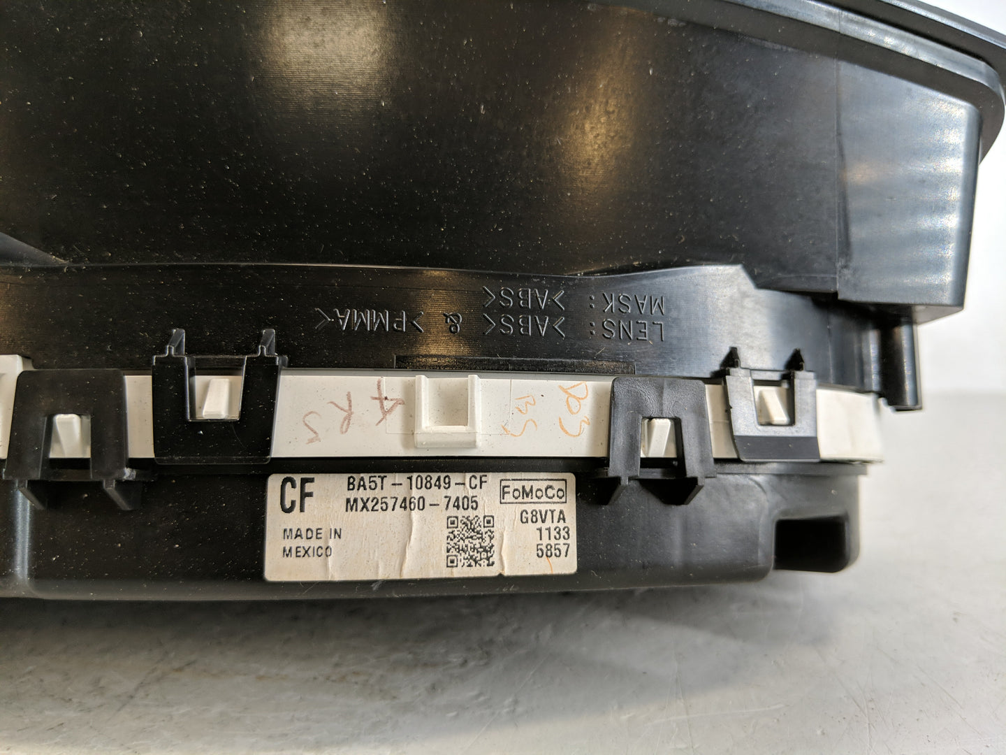 2011 Lincoln Mks Instrument Cluster Speedometer Gauges P/N:BA5T-10849-CF Fits OEM Used Auto Parts - Oemusedautoparts1.com