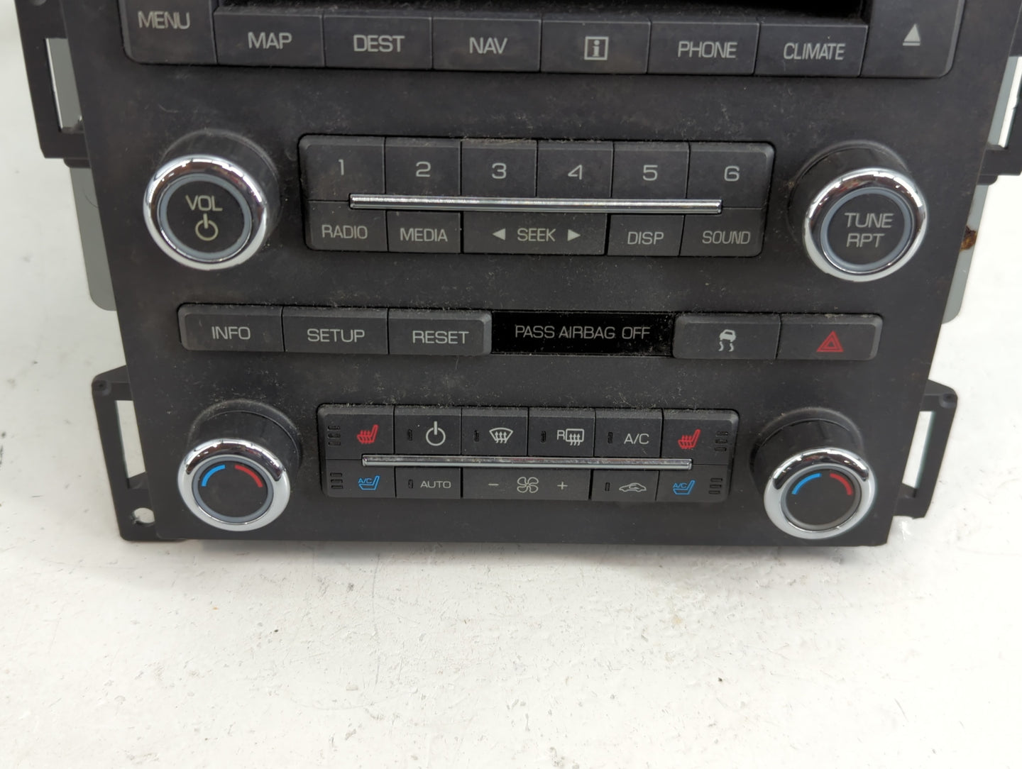 2011 Lincoln Mks Radio AM FM Cd Player Receiver Replacement P/N:1PUQW1317 Fits OEM Used Auto Parts - Oemusedautoparts1.com