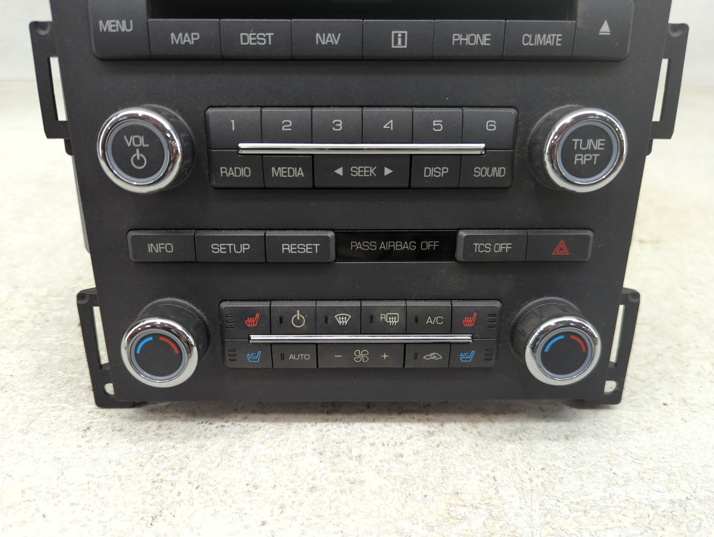 2011 Lincoln Mks Radio AM FM Cd Player Receiver Replacement P/N:UQW1317 Fits OEM Used Auto Parts - Oemusedautoparts1.com