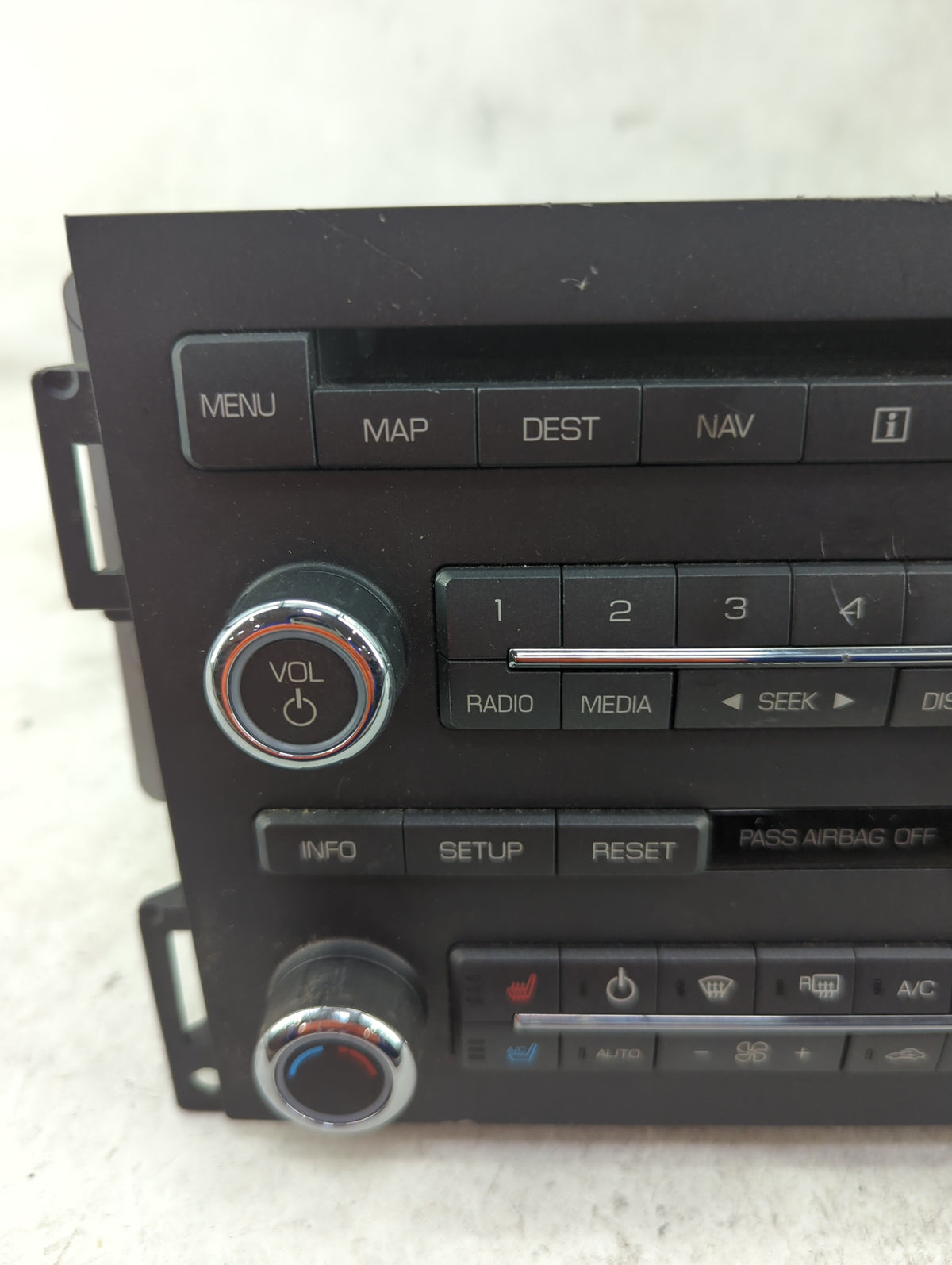2011 Lincoln Mks Radio AM FM Cd Player Receiver Replacement P/N:BA5T 18K931BB BA5T 19C156BB OEM Used Auto Parts - Oemusedaut