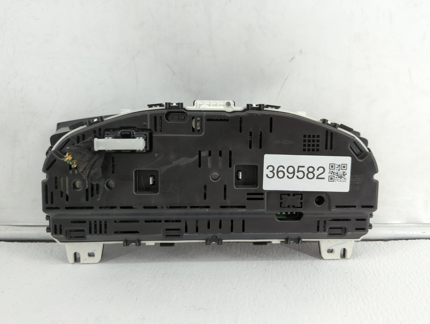 2011 Lincoln Mks Instrument Cluster Speedometer Gauges P/N:BA5T-10849-CG Fits OEM Used Auto Parts - Oemusedautoparts1.com