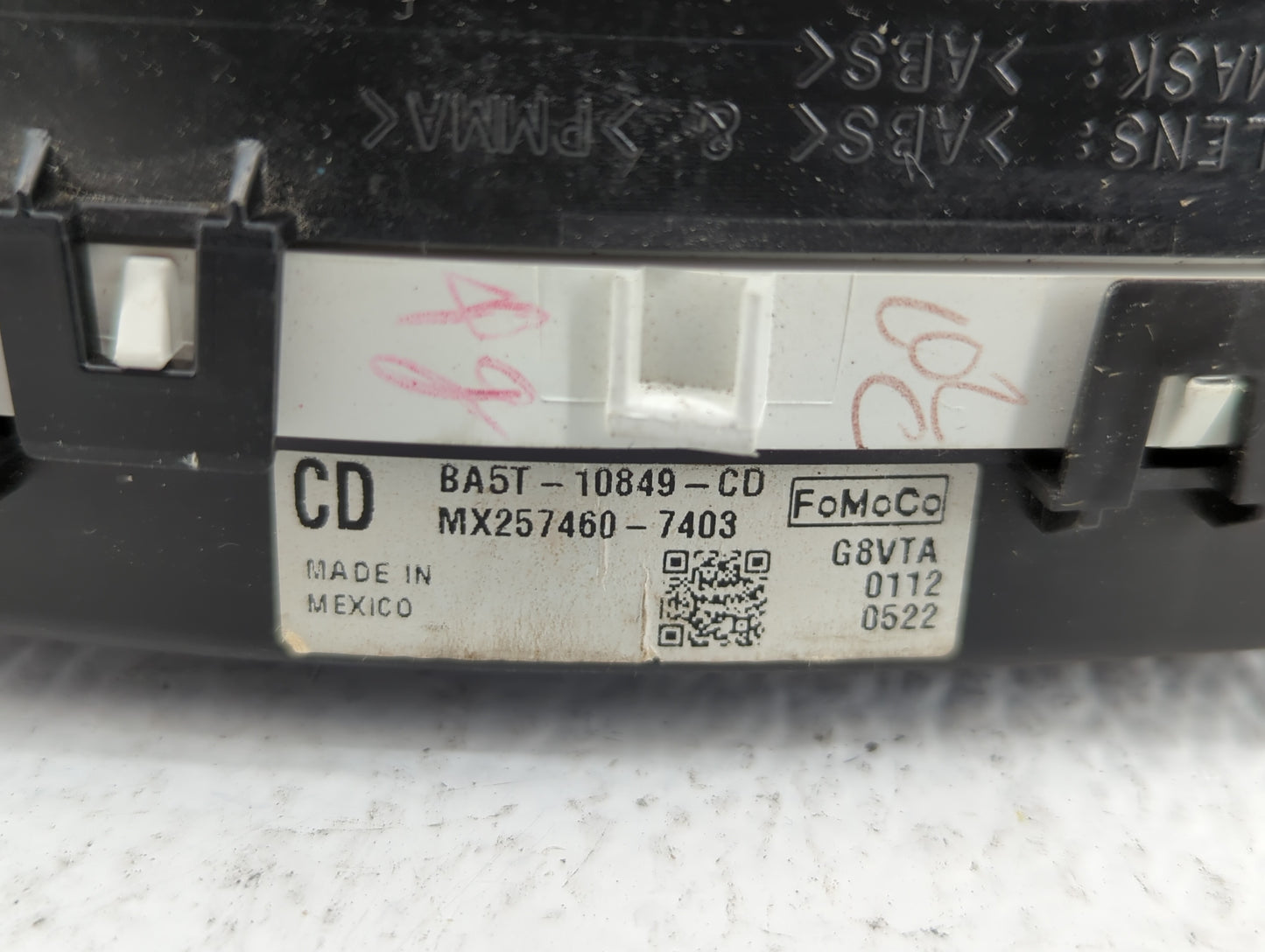 2011 Lincoln Mks Instrument Cluster Speedometer Gauges P/N:BA5T-10849-CD Fits OEM Used Auto Parts - Oemusedautoparts1.com