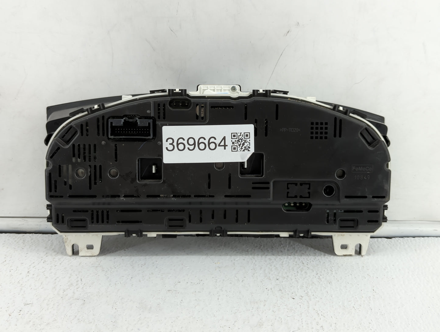 2011 Lincoln Mks Instrument Cluster Speedometer Gauges P/N:BA5T-10849-CD Fits OEM Used Auto Parts - Oemusedautoparts1.com