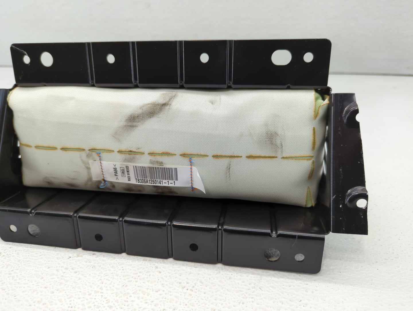 2011-2012 Lincoln Mks Air Bag Passenger Right Dashboard Oem - Oemusedautoparts1.com