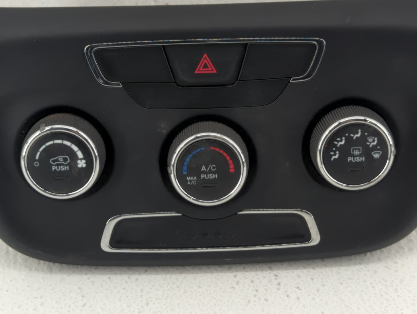 2010-2011 Lincoln Mks Climate Control Module Temperature AC/Heater Replacement P/N:AA533-18C612-BD 18C612-PP-TD40 Fits OEM U