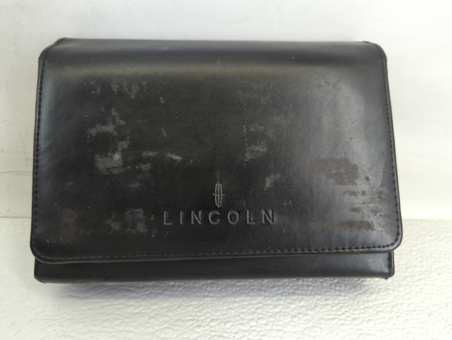 2011 Lincoln Mks Owners Manual Book Guide P/N:BA51-19A321-AA OEM Used Auto Parts - Oemusedautoparts1.com