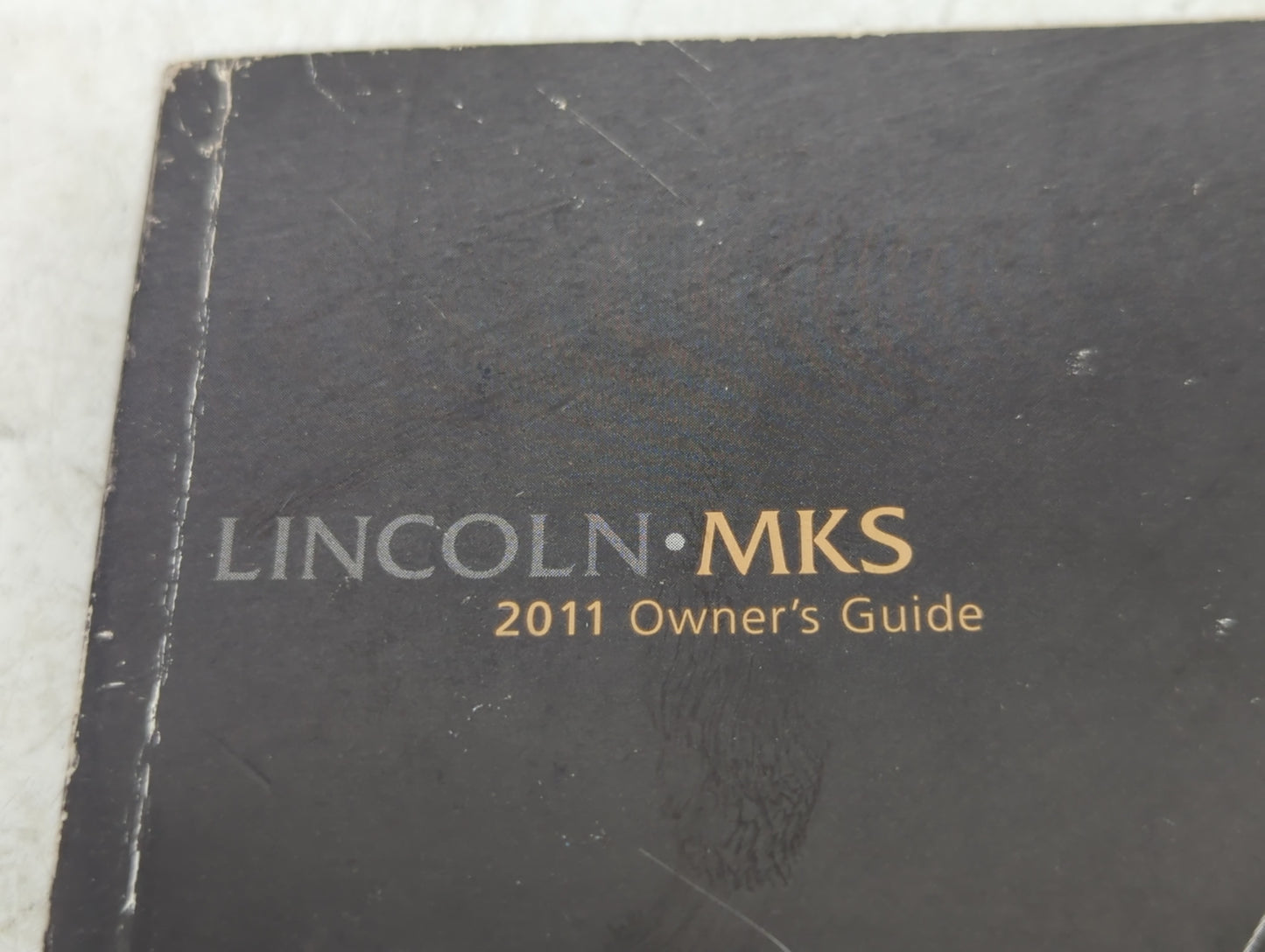 2011 Lincoln Mks Owners Manual Book Guide P/N:BA51-19A321-AA OEM Used Auto Parts - Oemusedautoparts1.com