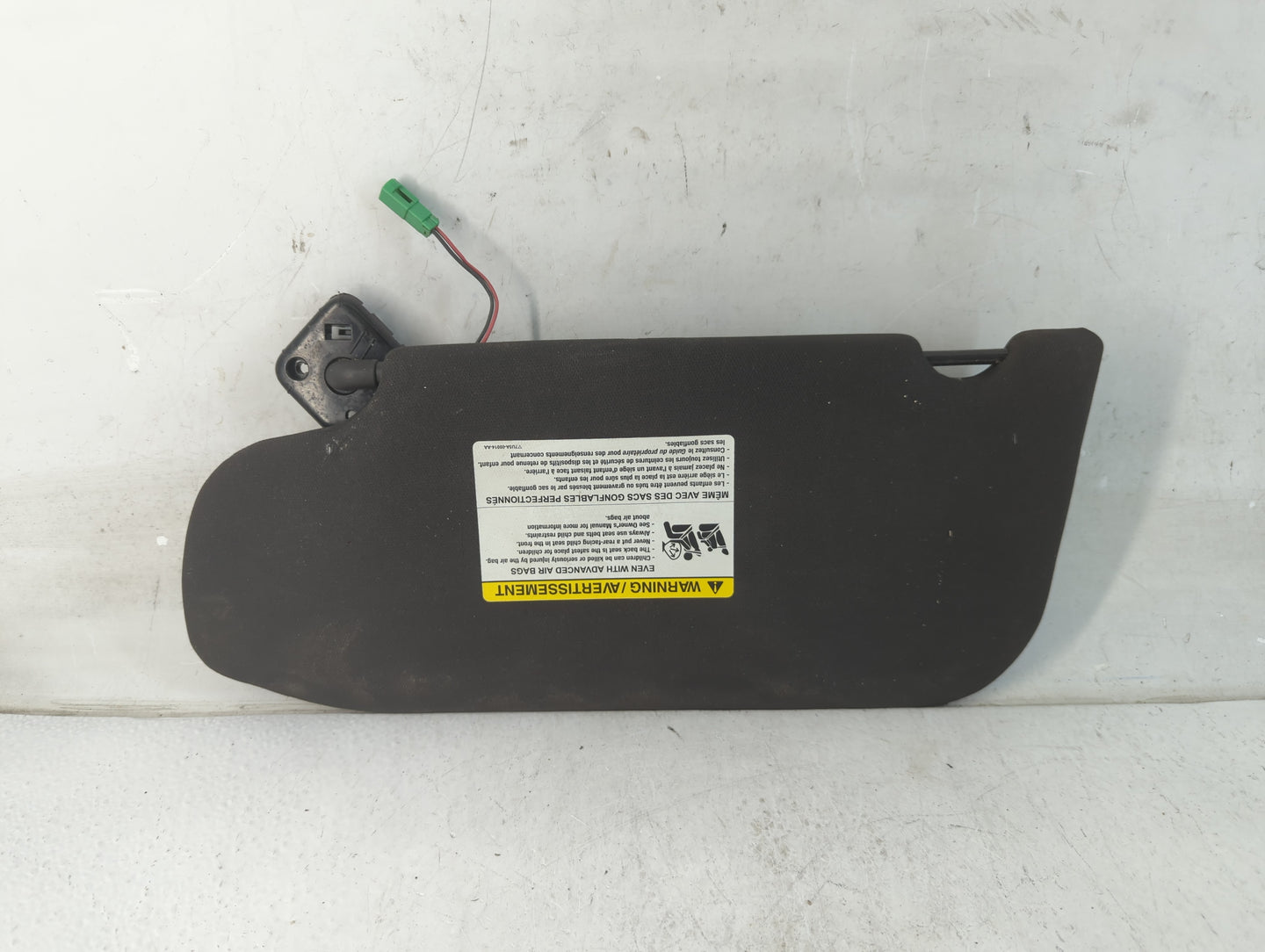 2010-2016 Lincoln Mks Sun Visor Shade Replacement Passenger Right Mirror Fits OEM Used Auto Parts - Oemusedautoparts1.com