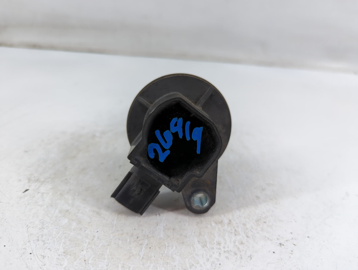 2011 Lincoln Mks Ignition Coil Igniter Pack - Oemusedautoparts1.com
