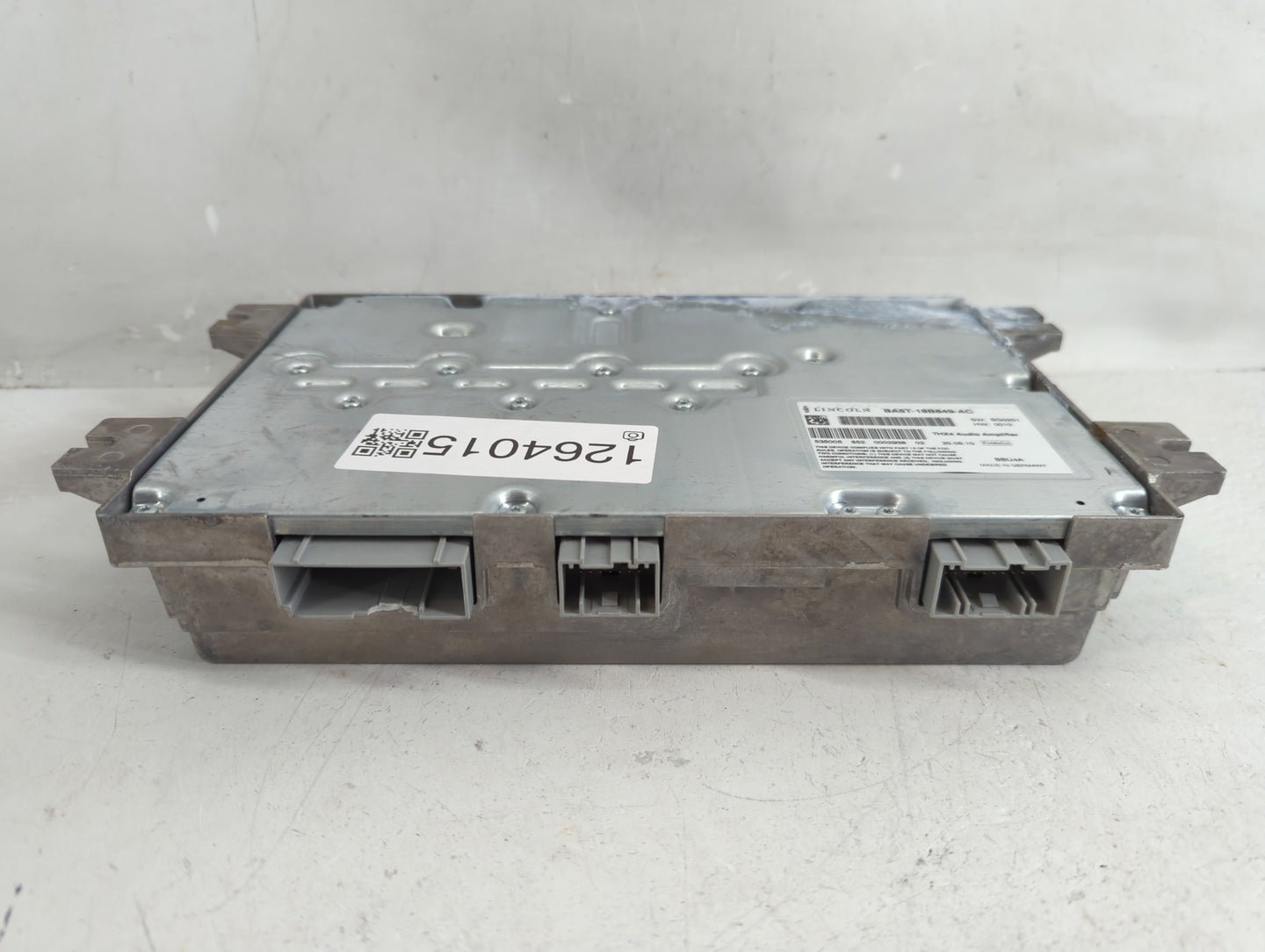 2011-2012 Lincoln Mkt Radio AM FM Cd Player Receiver Replacement P/N:BA5T-18B849-AC Fits Fits 2011 2012 OEM Used Auto Parts 