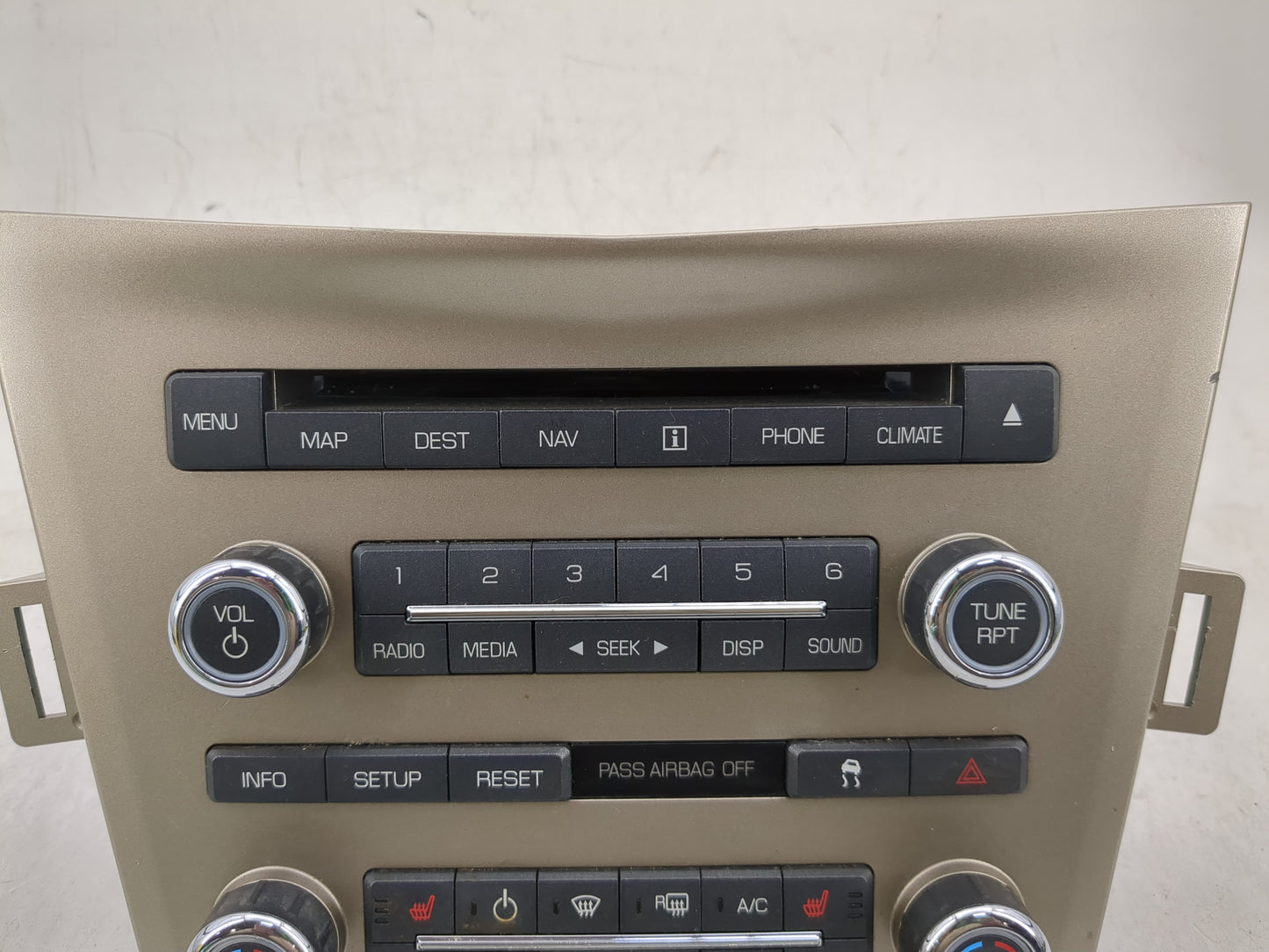 2011-2012 Lincoln Mkt Radio AM FM Cd Player Receiver Replacement P/N:BE9T-19C156BB Fits Fits 2011 2012 OEM Used Auto Parts -