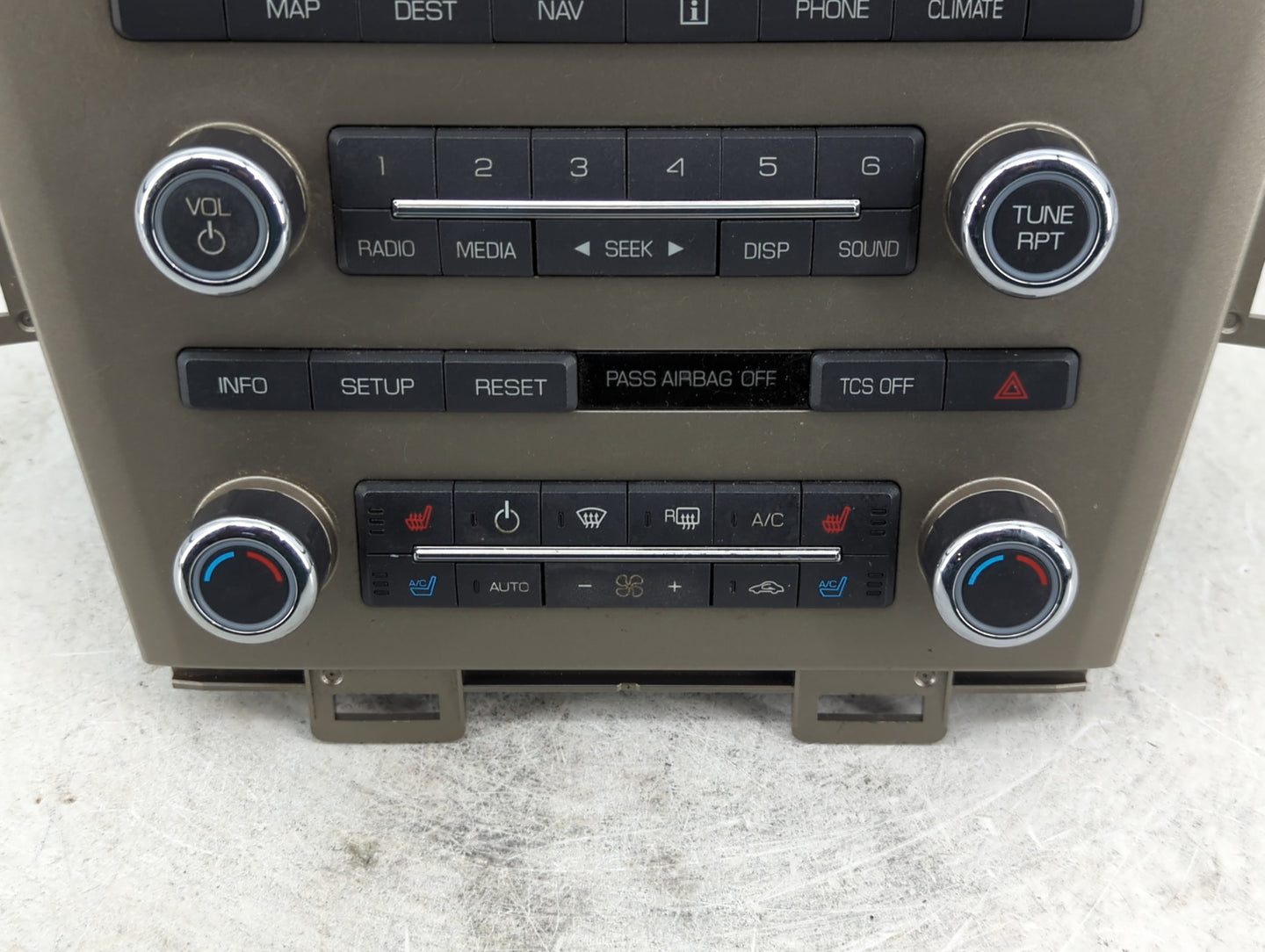2011-2012 Lincoln Mkt Radio AM FM Cd Player Receiver Replacement P/N:BE9T 19C156 BB Fits Fits 2011 2012 OEM Used Auto Parts 