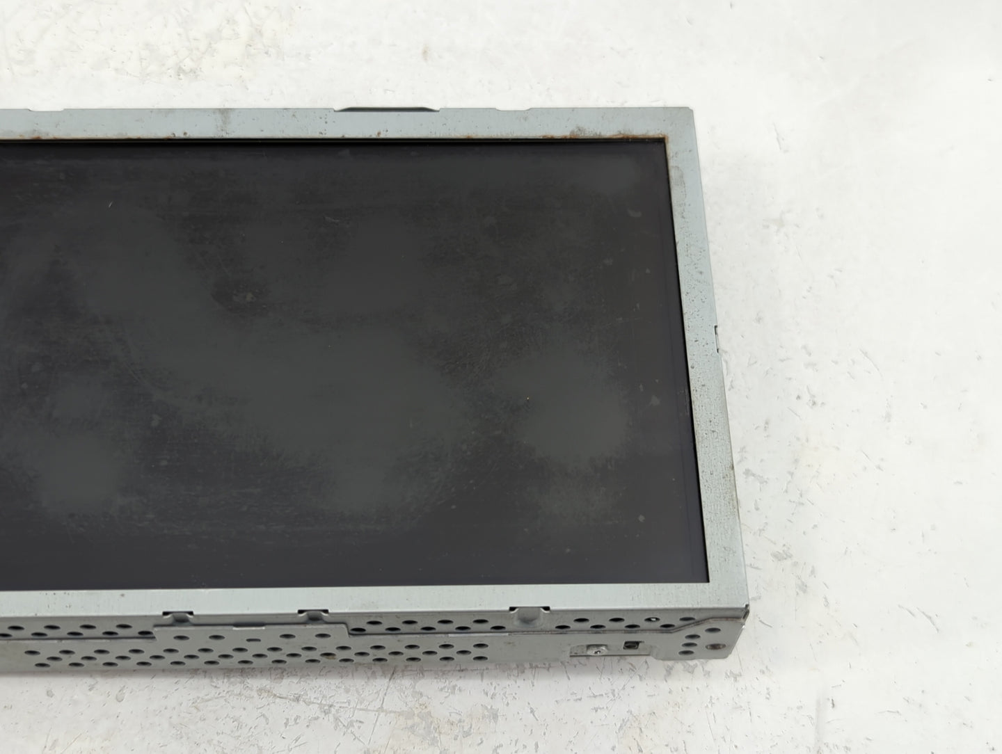 2011 Lincoln Mkt Radio AM FM Cd Player Receiver Replacement P/N:UQW1341 Fits OEM Used Auto Parts - Oemusedautoparts1.com