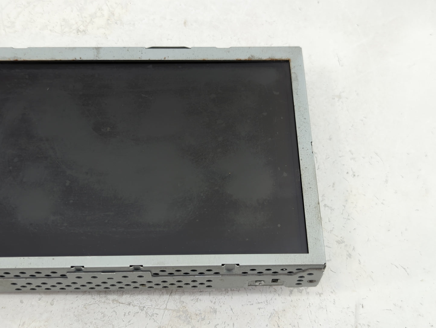 2011 Lincoln Mkt Radio AM FM Cd Player Receiver Replacement P/N:UQW1341 Fits OEM Used Auto Parts - Oemusedautoparts1.com