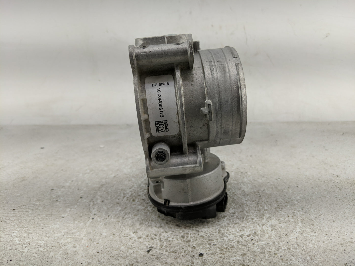 2011-2018 Lincoln Mkx Throttle Body P/N:AT4E-9F991-EL Fits Fits 2011 2012 2013 2014 2015 2016 2017 2018 2019 OEM Used Auto P