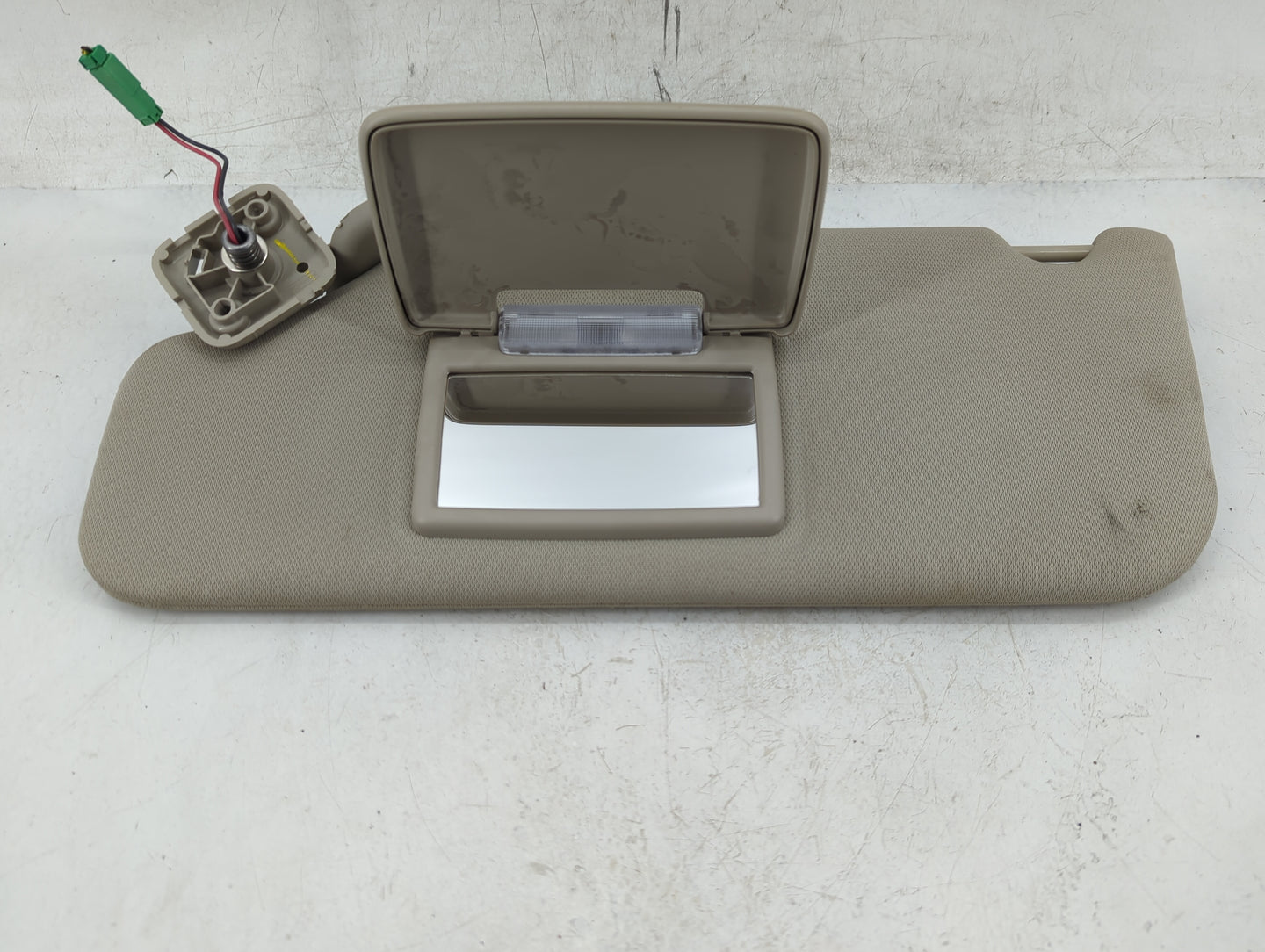 2011-2015 Lincoln Mkx Sun Visor Shade Replacement Driver Left Mirror Fits Fits 2011 2012 2013 2014 2015 OEM Used Auto Parts 