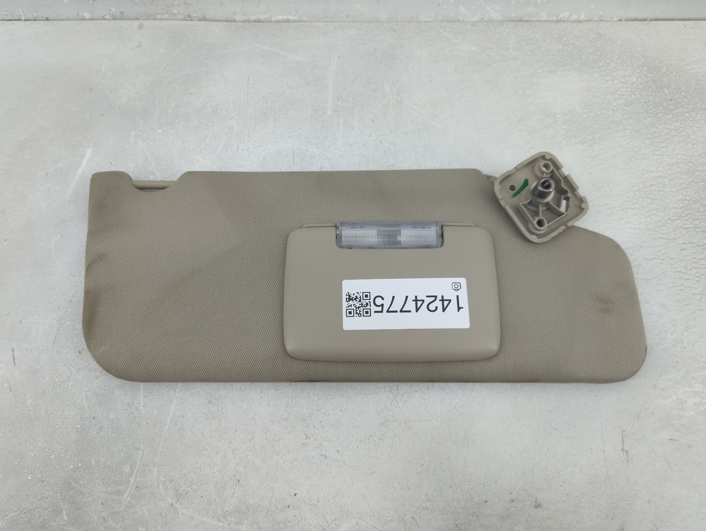 2011-2015 Lincoln Mkx Sun Visor Shade Replacement Driver Left Mirror Fits Fits 2011 2012 2013 2014 2015 OEM Used Auto Parts 