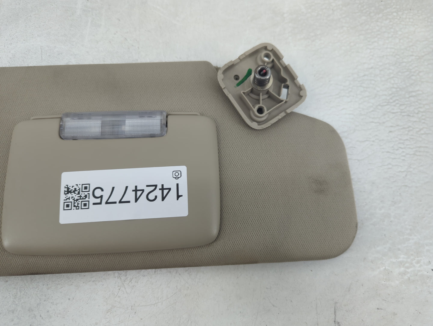 2011-2015 Lincoln Mkx Sun Visor Shade Replacement Driver Left Mirror Fits Fits 2011 2012 2013 2014 2015 OEM Used Auto Parts 