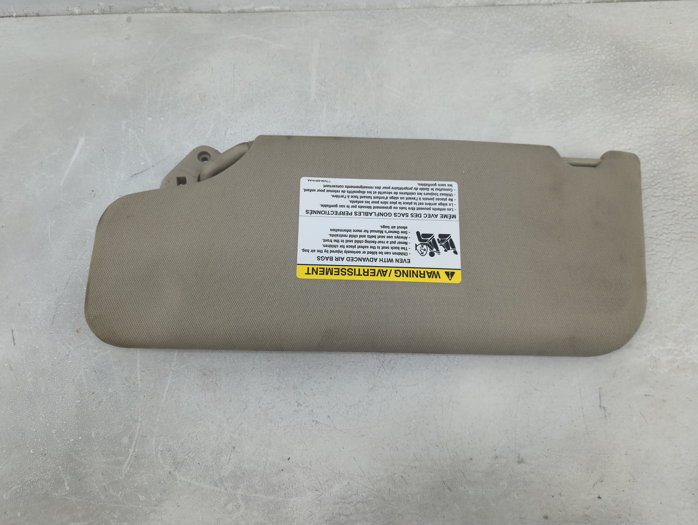 2011-2015 Lincoln Mkx Sun Visor Shade Replacement Driver Left Mirror Fits Fits 2011 2012 2013 2014 2015 OEM Used Auto Parts 