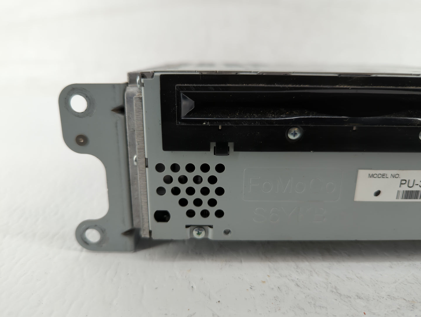 2011 Lincoln Mkx Radio AM FM Cd Player Receiver Replacement P/N:BT4T-19C107-CP BT4T-19C107-CN Fits OEM Used Auto Parts - Oem