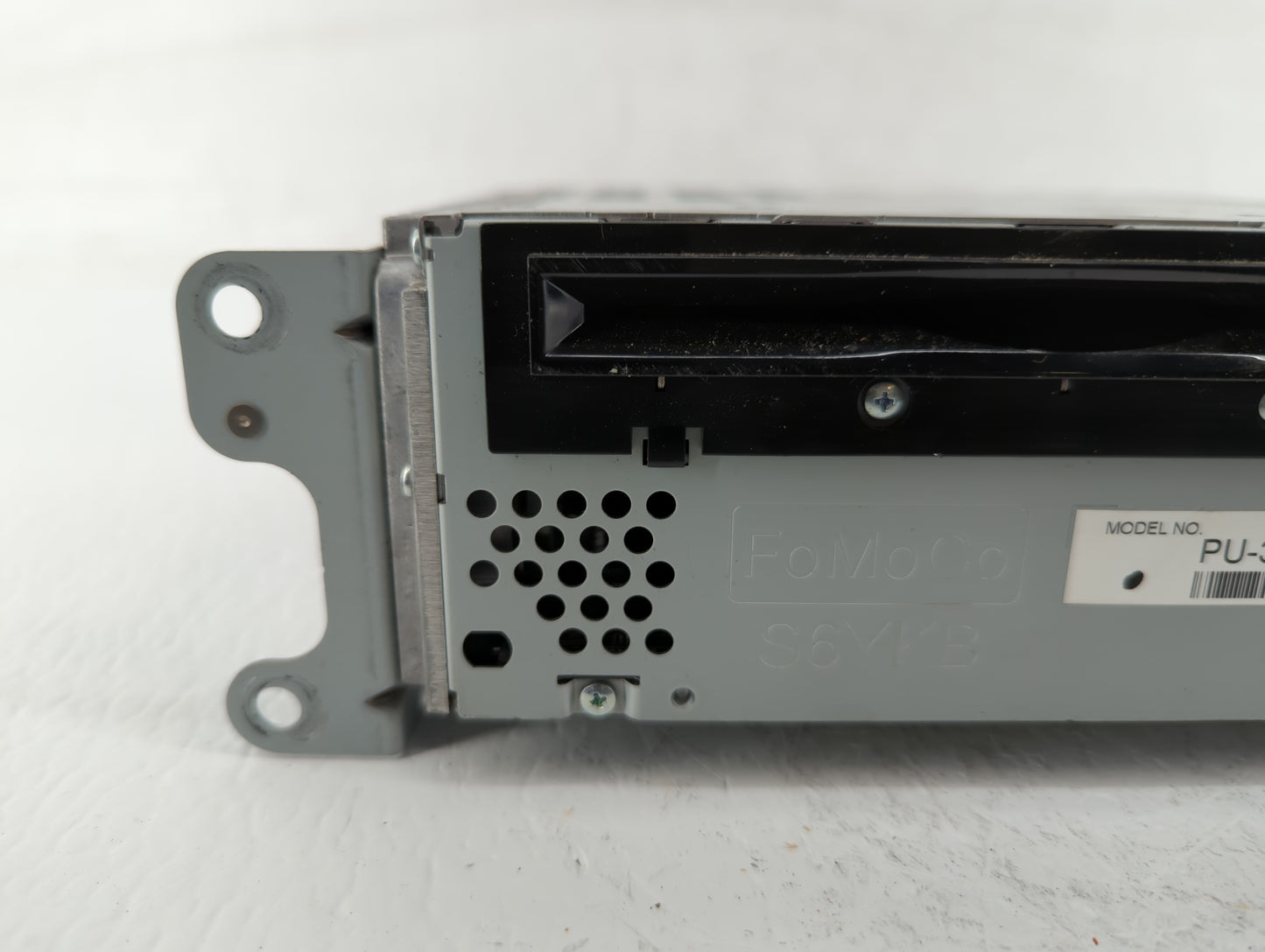 2011 Lincoln Mkx Radio AM FM Cd Player Receiver Replacement P/N:BT4T-19C107-CP BT4T-19C107-CN Fits OEM Used Auto Parts - Oem