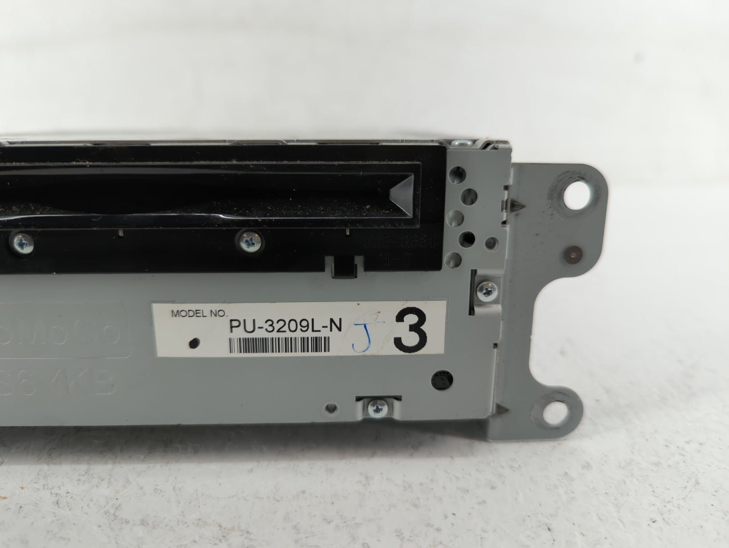 2011 Lincoln Mkx Radio AM FM Cd Player Receiver Replacement P/N:BT4T-19C107-CP BT4T-19C107-CN Fits OEM Used Auto Parts - Oem