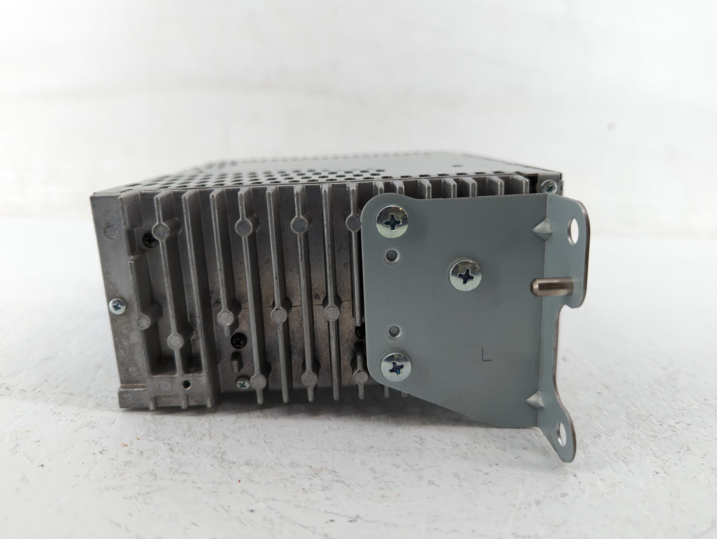 2011 Lincoln Mkx Radio AM FM Cd Player Receiver Replacement P/N:BT4T-19C107-CP BT4T-19C107-CN Fits OEM Used Auto Parts - Oem
