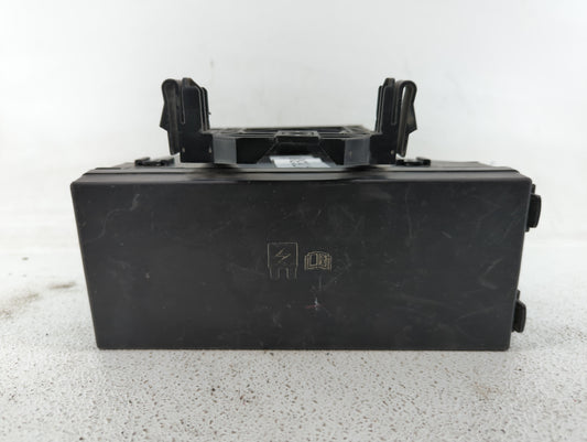 2011 Lincoln Mkx Fusebox Fuse Box Panel Relay Module P/N:3BOAB0100 Fits OEM Used Auto Parts - Oemusedautoparts1.com